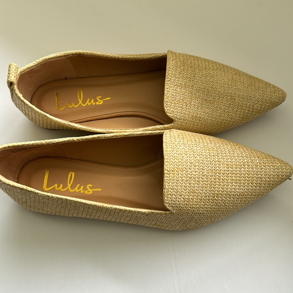 NWOT Lulu’s flats - Picture 2 of 3